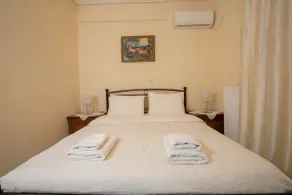 Cosy Apartment in Keratsini - Image 2
