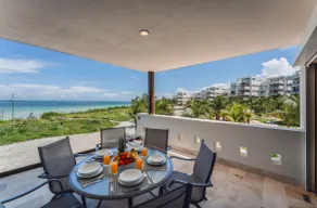 Luz y Brisa Front Beach Apartment - Image 2