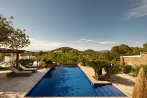 ET-0507E Luxurious estate for 8 or 10 people - Image 3