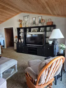 Welcome to lakeside Inn. - Image 3