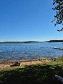Welcome to lakeside Inn. - Image 4