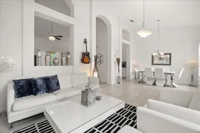 4 Bedrooms 3 Bathrooms Solterra 4083 Od - Image 2
