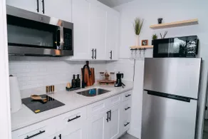 Tampa Escape - Image 3