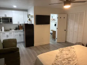 Tampa Escape - Image 5
