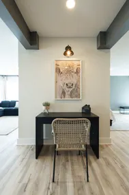 Mill Hill Luxury Suite - Image 5