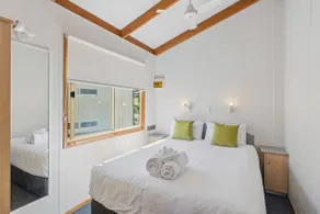Park Cabin - Image 3