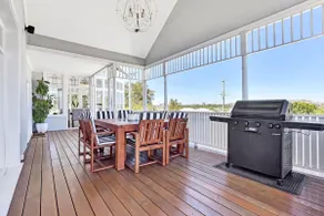 Merewether House 1910 - Iconic and Luxury Home - Image 3