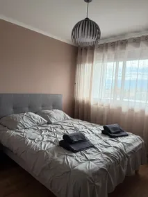 New apartment, close to highway, easy parking - Image 4