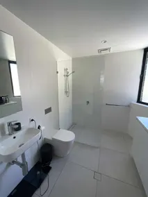 Private suite • Quiet Ocean Shores • Beside Golf - Image 5