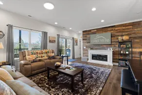 Chatt Vistas-NEW4bdr-Theater-Hot Tub-Sleeps15+ - Image 2