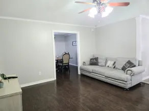*Cozy On-the-Go Workers 3/2 Home* - Image 3