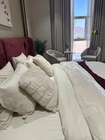 Modern hotel studio with self check-in and a view of the Akda Mountains - Image 2
