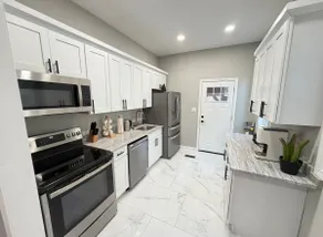 Newly Renovated Cozy Home in Downtown Scranton 4BD - Image 2