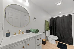Townhome 5 Min from ECU – Sleeps up to 8 - Image 4