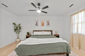 Townhome 5 Min from ECU – Sleeps up to 8 - Image 3
