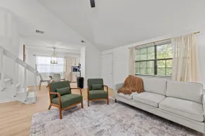 Townhome 5 Min from ECU – Sleeps up to 8 - Image 5