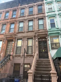 Central Park Garden | Private Backyard | Sleeps 6 - Image 4