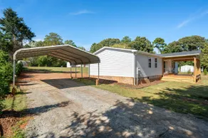 The Pine House - Image 4