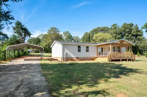 The Pine House - Image 3