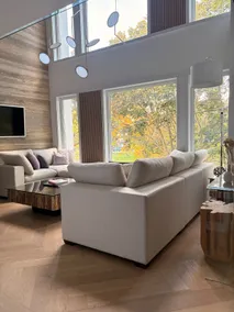 Modern Luxury Retreat in the Heart of Toronto - Image 3