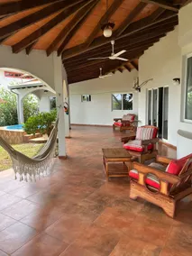 Beautiful house in a condominium with lake view - Image 3