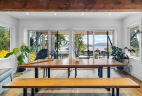 Bayview Modern Luxury by the Lake - Image 5