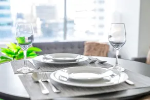 Luxe 2BR Suite | Central YEG Free UGPrkg - Image 3