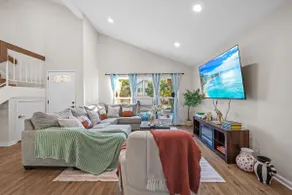 Garage, Pool, King Bed, Gated Yard in Rancho Penas - Image 5
