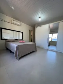House with a swimming pool and comfort in a quiet neighborhood. - Image 3