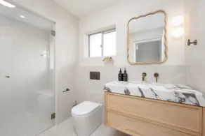 Perla Merimbula ~ Modern 2BR Beach Stay - Image 2