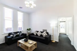 315 Juliana - Image 2