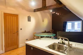 Apartment No.2 - The Old Red King Pub MCR - Image 2