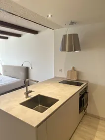 Charming little studio - Image 2