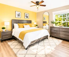 3BR Family Home! GAMES! Playground! - Image 4