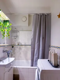 Cozy 50m2 home in a beautiful Lauttasaari elevator building - Image 5