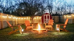 Modern 4BR Retreat - Sauna, Arcade & Fire Pit - Image 4