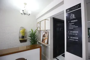 Functional furnished mini studio with kitchen and bathroom, sleeps 6 - Image 3