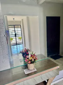Large Ground-Floor 3-Room Apartment with 2 Bedrooms and Garage, Central Area - Image 5