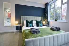 Modern 3-Bed Retreat Walk to Bournemouth Pier - Image 3