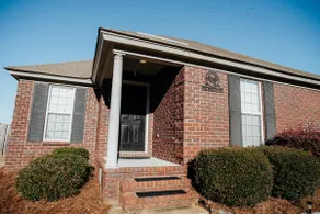Spacious 3BR Home | Near Downtown Prattville - Image 2