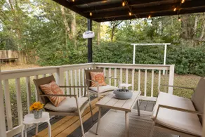Charming Crestview Stay 4 Bedrooms, Prime Location - Image 2