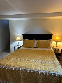 Charming Cheney Studio Long Stays - Image 3