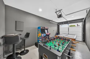 Walk-to-beach Bungalow with Game Room - Image 2