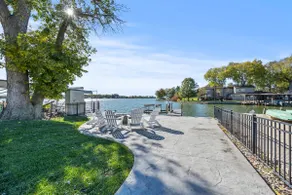 Lakefront 6BR w/ Heated Pool, Fire-pit & Boat Slip - Image 3