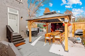 Spacious Group Oasis-Fire, Hottub, Games! Near DT! - Image 5