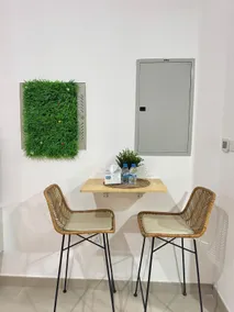Cozy Studio Apartment-Dubai - Image 5