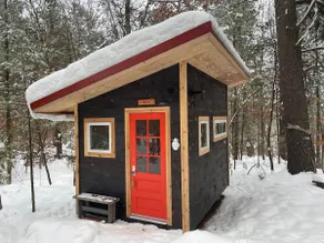 Wood River Retreat: Private Cabin Above the River - Image 4