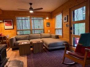 Wood River Retreat: Private Cabin Above the River - Image 2