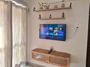 AaryaStays: Boho 2BHK Higher Floor with CarParking - Image 5