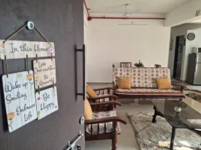 AaryaStays: Boho 2BHK Higher Floor with CarParking - Image 2